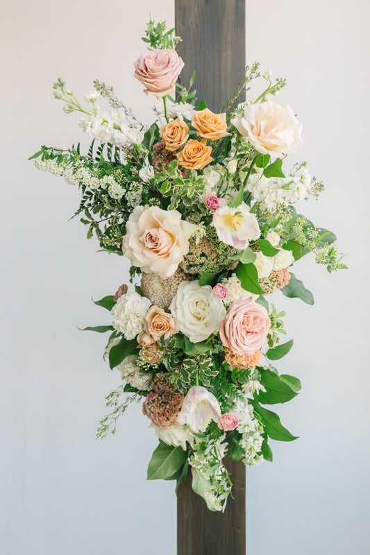 One-piece side ceremony arch spray