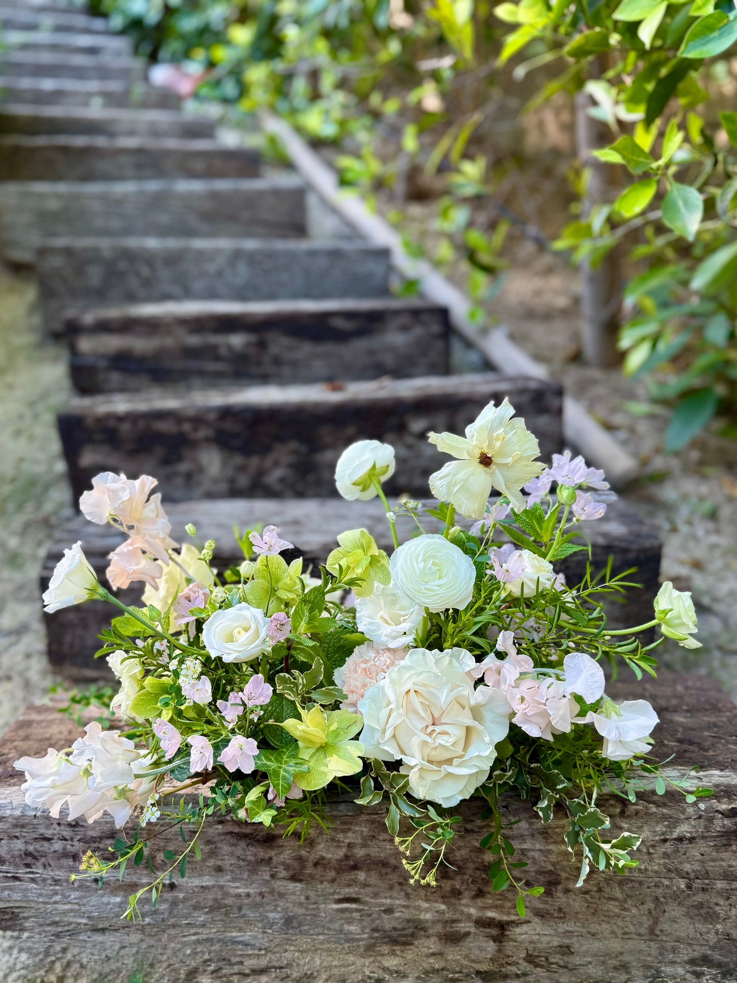 Garden Meadow Table Design – Round Table
