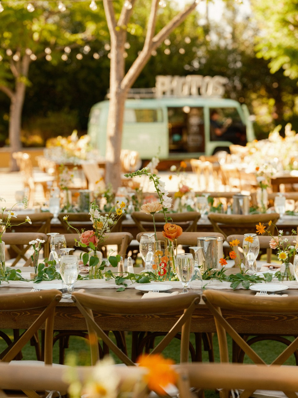 Staggered Stem Trio Long Table Design