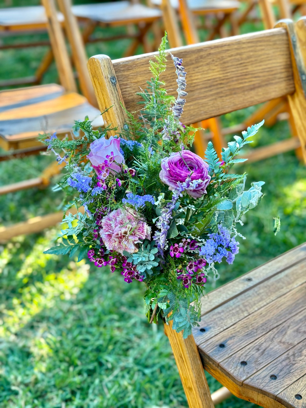 Aisle Posy